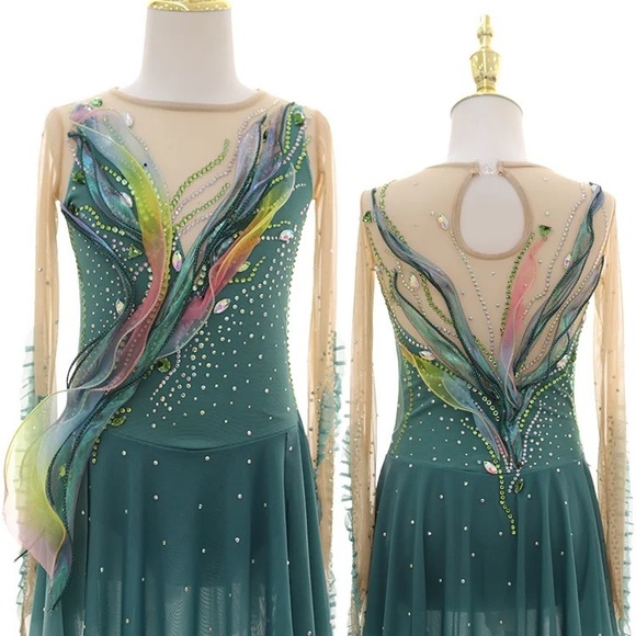 New Figure Skating Dress Size 10 (5~8T) with Hair Scrunchies (120~130cm) - Picture 1 of 10